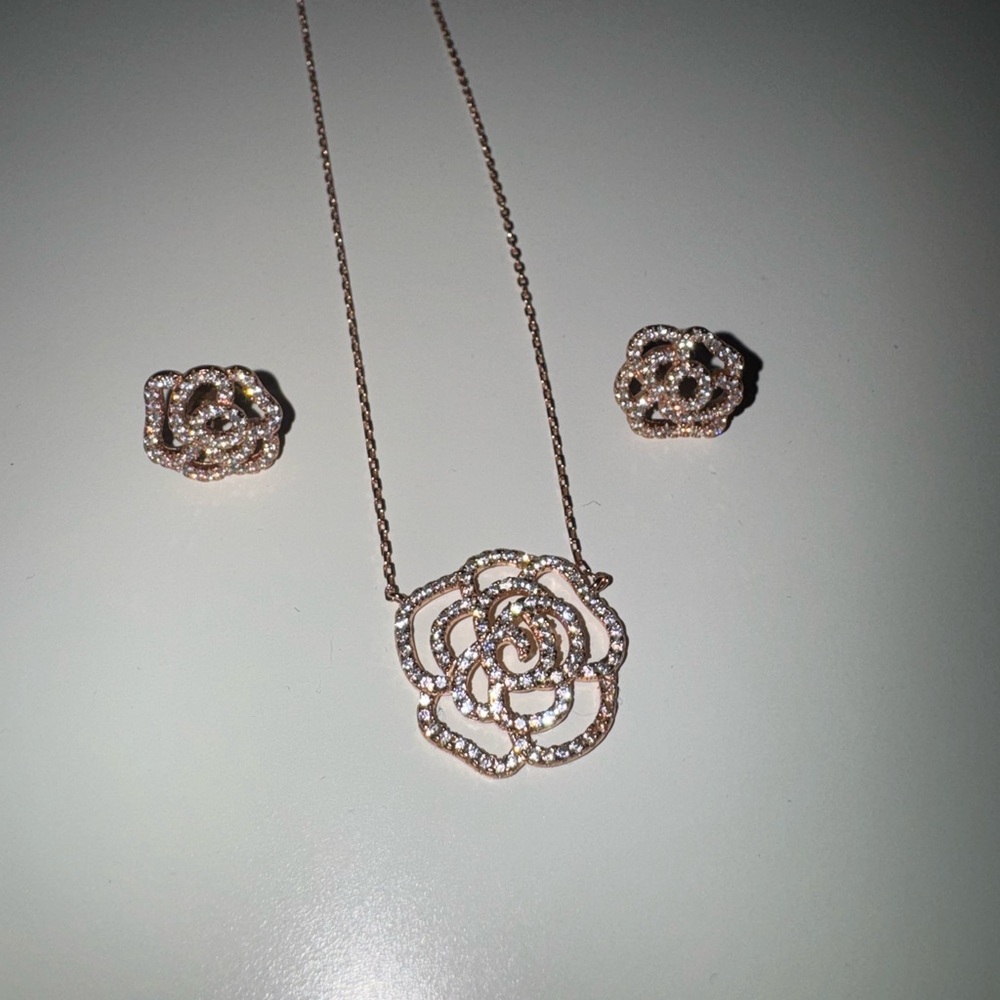 Elegant Rose Gold Jewelry Set